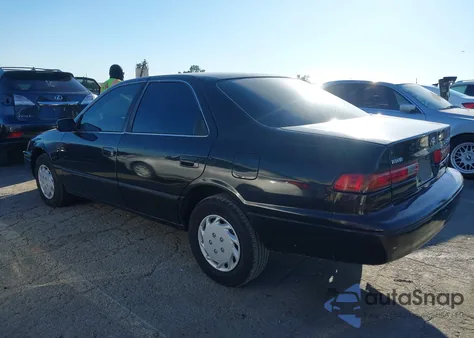 1999 Toyota Camry Le from USA, damaged, VIN JT2BG22K8X0292434